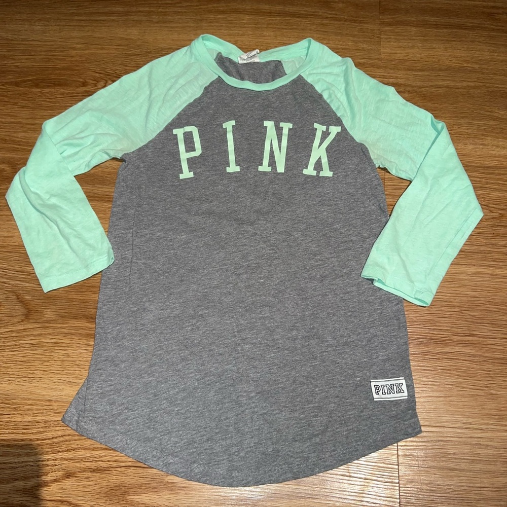 Pink tee